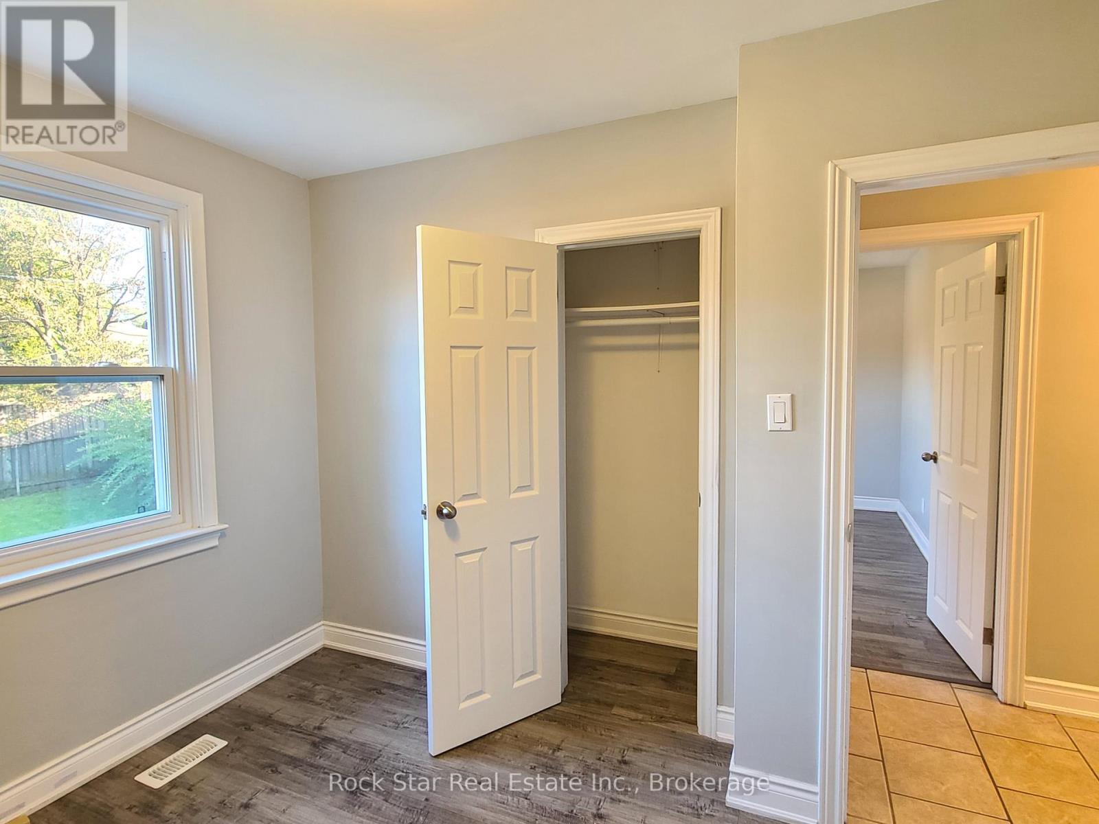 313 East 33rd Street, Hamilton, Ontario  L8V 3T9 - Photo 12 - X13084772