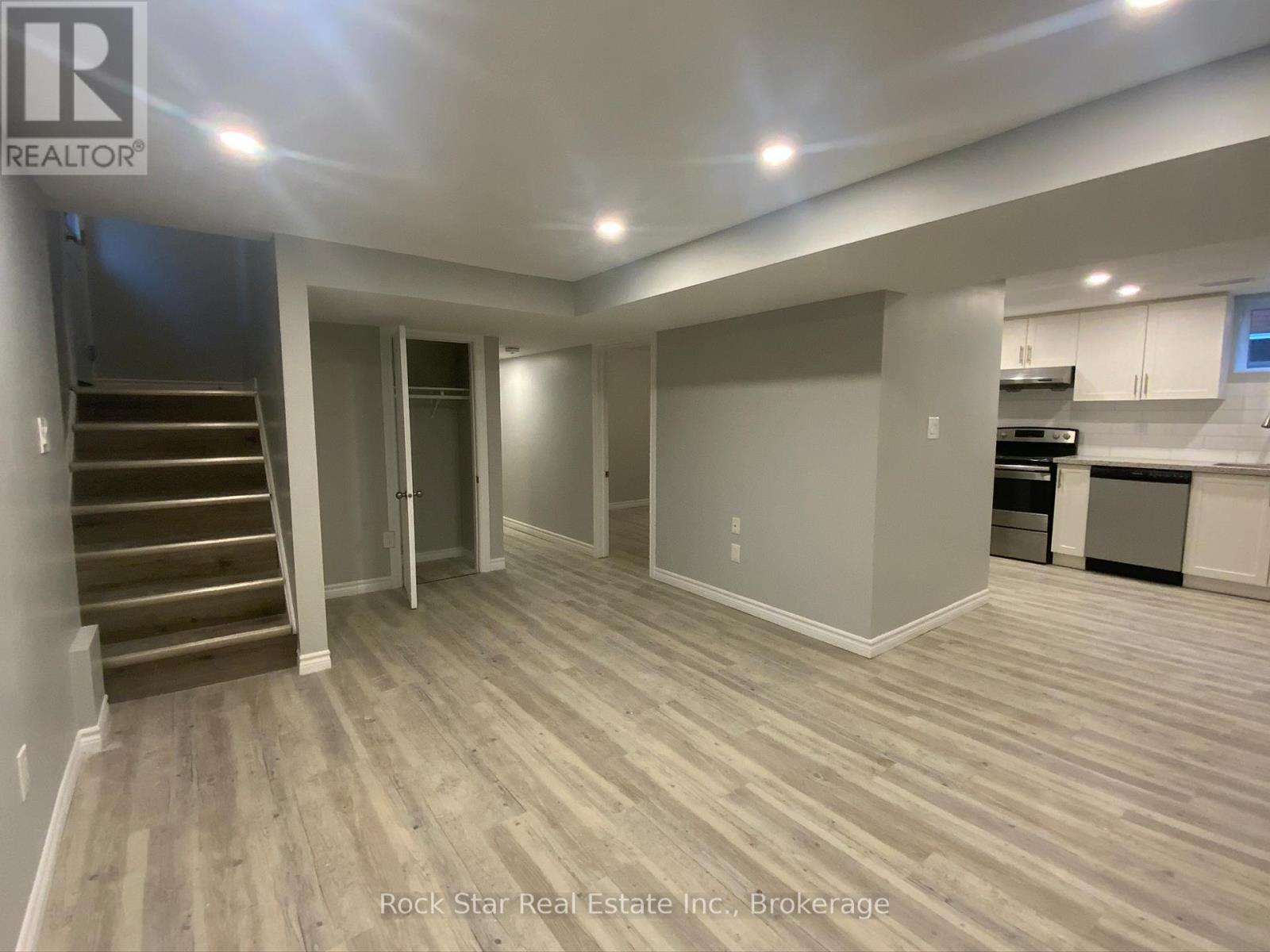 313 East 33rd Street, Hamilton, Ontario  L8V 3T9 - Photo 21 - X13084772