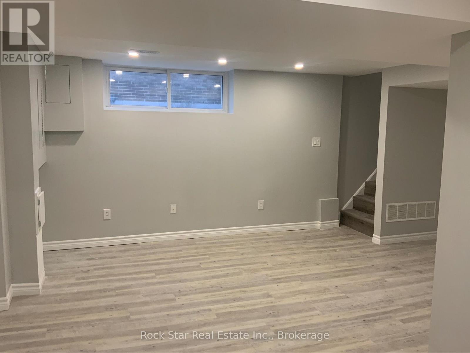 313 East 33rd Street, Hamilton, Ontario  L8V 3T9 - Photo 25 - X13084772