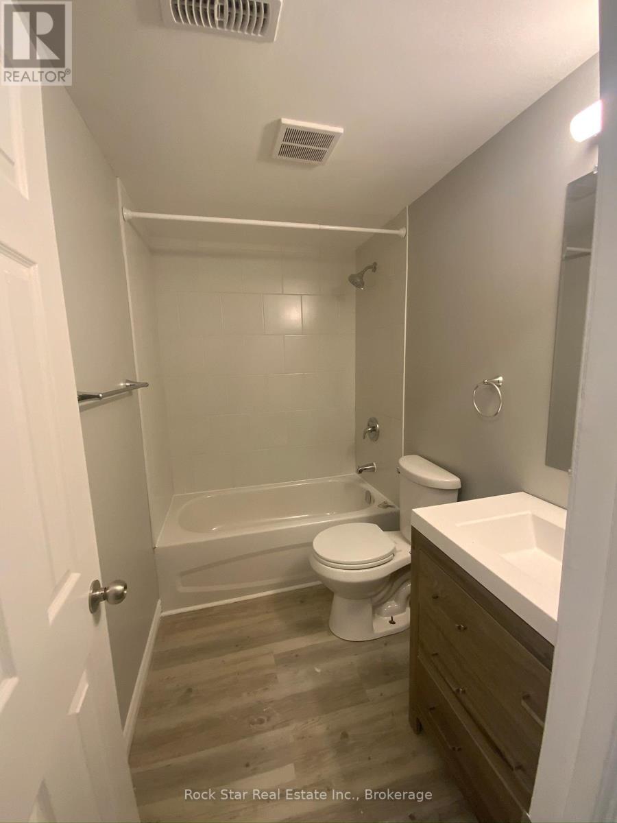 313 East 33rd Street, Hamilton, Ontario  L8V 3T9 - Photo 30 - X13084772