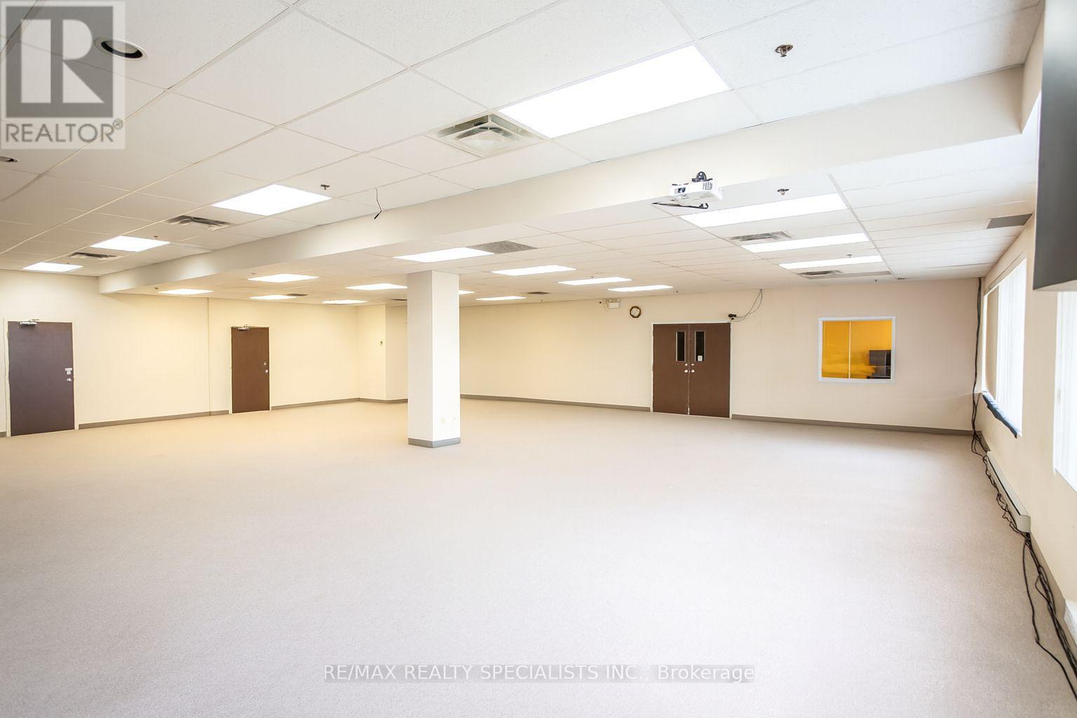321,322,323,325 - 1550 South Gateway Road, Mississauga, Ontario  L4W 5G6 - Photo 19 - W13080798