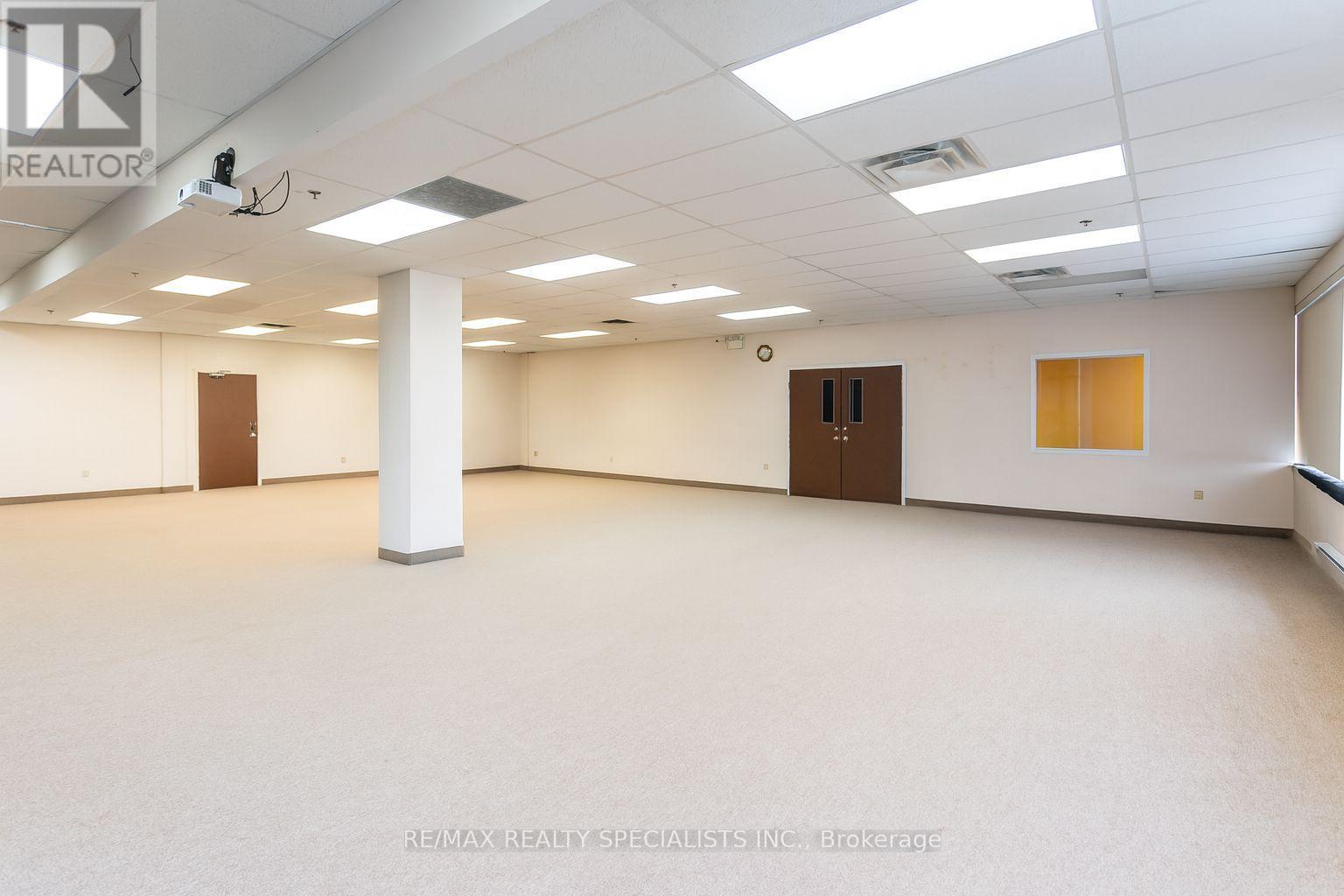 321,322,323,325 - 1550 South Gateway Road, Mississauga, Ontario  L4W 5G6 - Photo 23 - W13080798