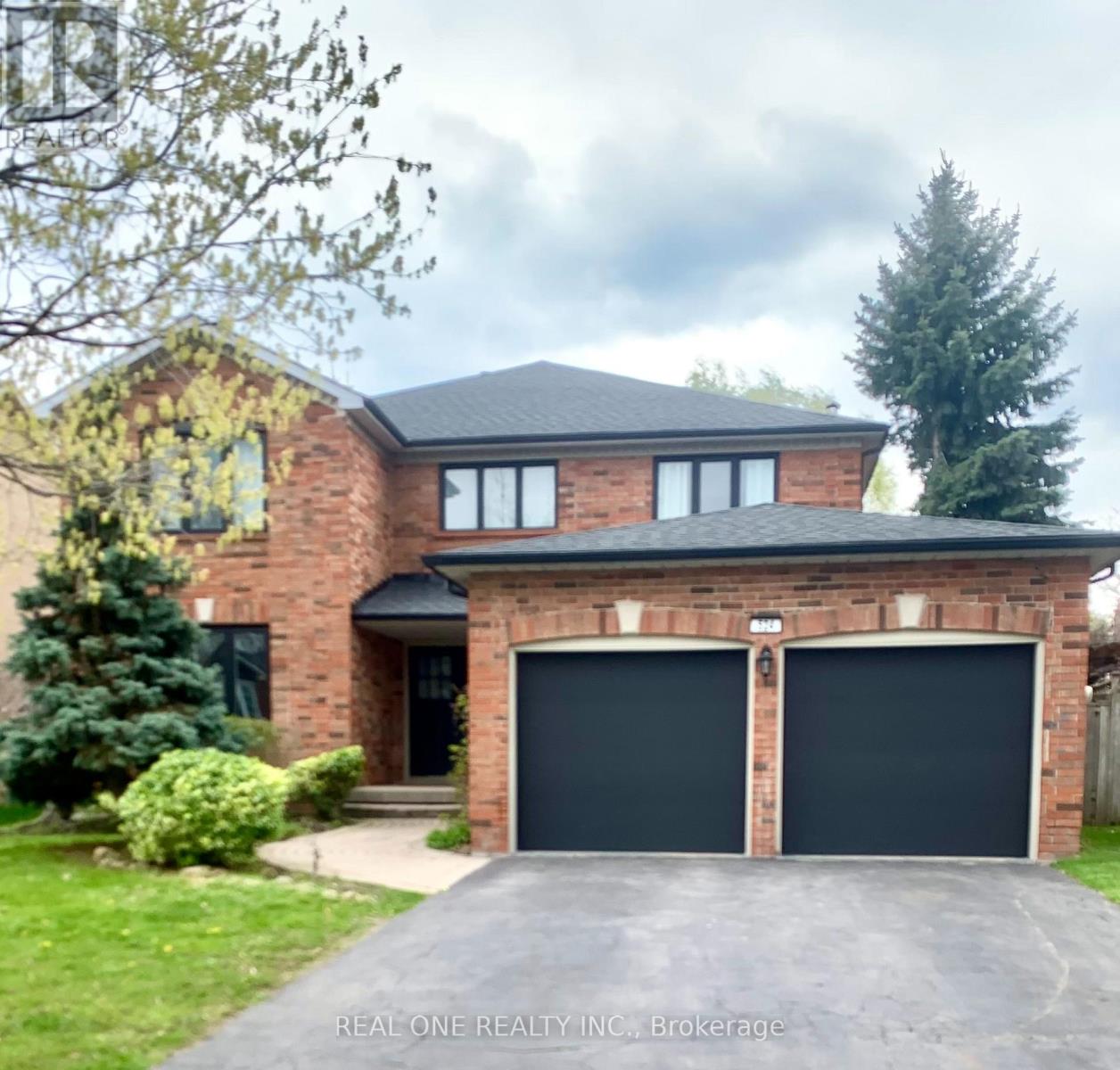 524 BLENHEIM CRESCENT, Oakville, Ontario