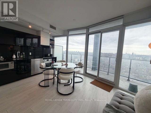 2905 - 125 Peter Street, Toronto, Ontario  M5V 0M2 - Photo 18 - C13082858