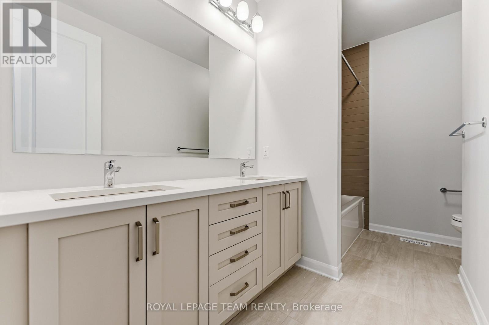 2026 Wanderer Avenue, Ottawa, Ontario  K4M 0Z2 - Photo 22 - X12124596