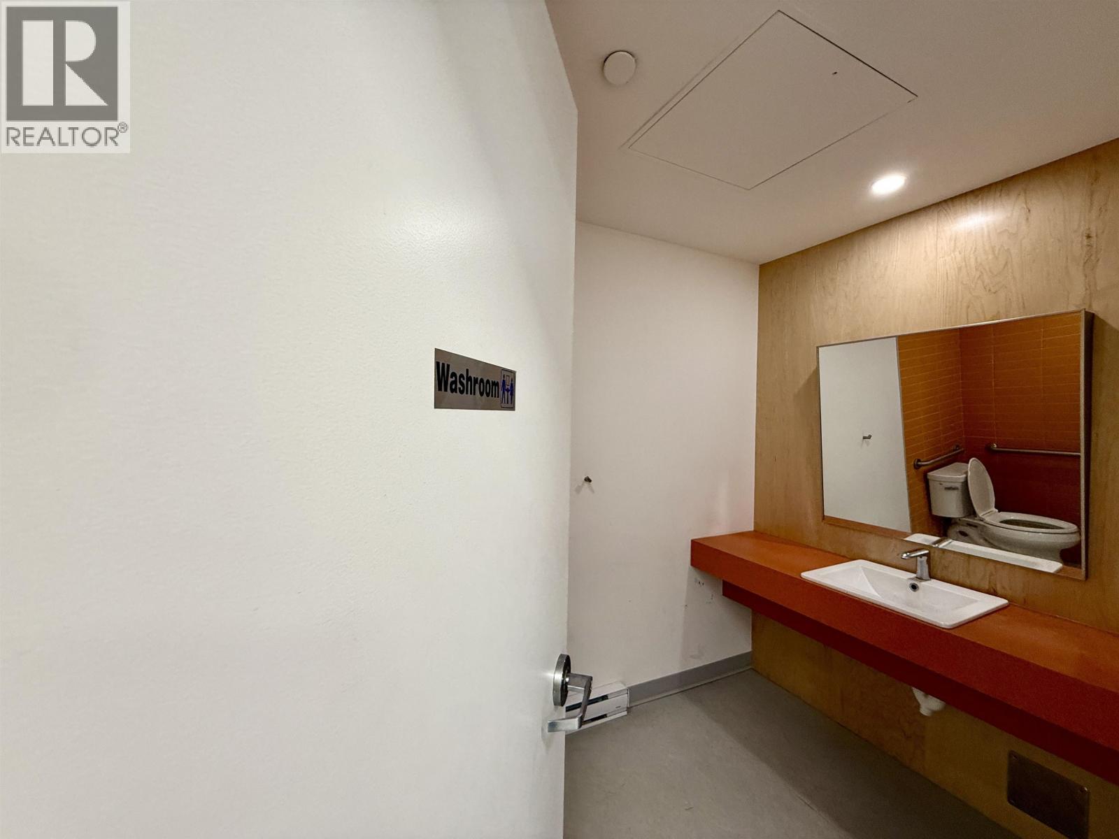 948 S Park Royal, West Vancouver, British Columbia  V7T 2W4 - Photo 16 - C8078455