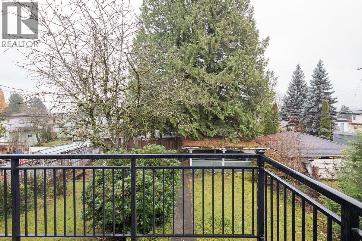 Listing Picture 12 of 38 : 6120 HALIFAX STREET, Burnaby / 本拿比 - 魯藝地產 Yvonne Lu Group - MLS Medallion Club Member