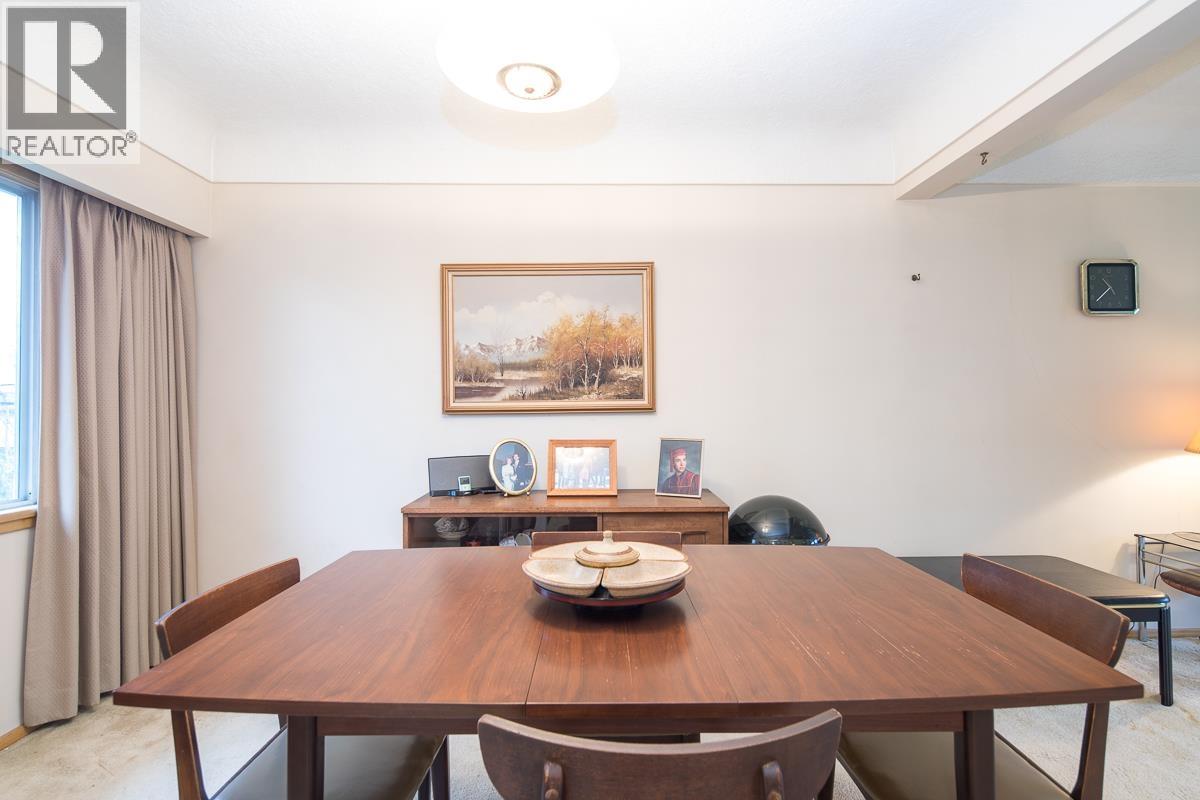 Listing Picture 9 of 38 : 6120 HALIFAX STREET, Burnaby / 本拿比 - 魯藝地產 Yvonne Lu Group - MLS Medallion Club Member