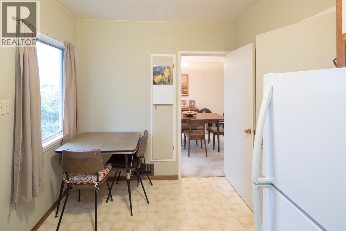 Listing Picture 13 of 38 : 6120 HALIFAX STREET, Burnaby / 本拿比 - 魯藝地產 Yvonne Lu Group - MLS Medallion Club Member