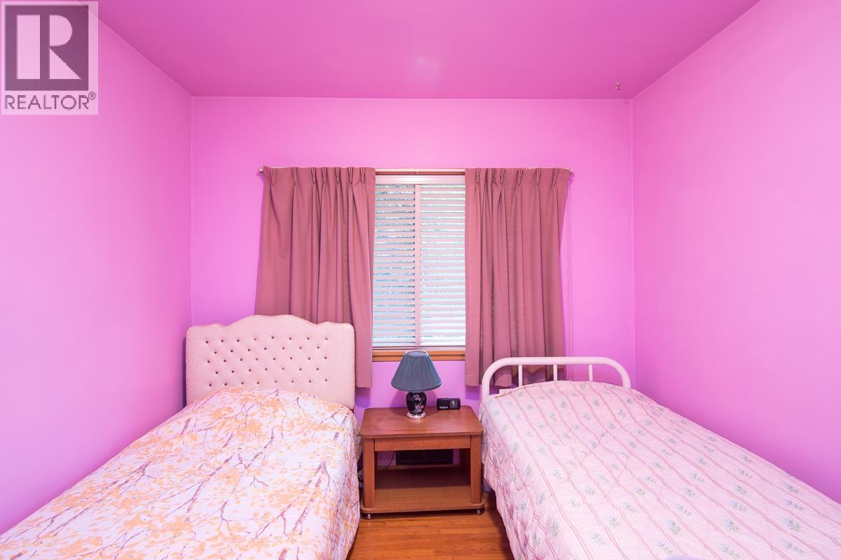 Listing Picture 22 of 38 : 6120 HALIFAX STREET, Burnaby / 本拿比 - 魯藝地產 Yvonne Lu Group - MLS Medallion Club Member