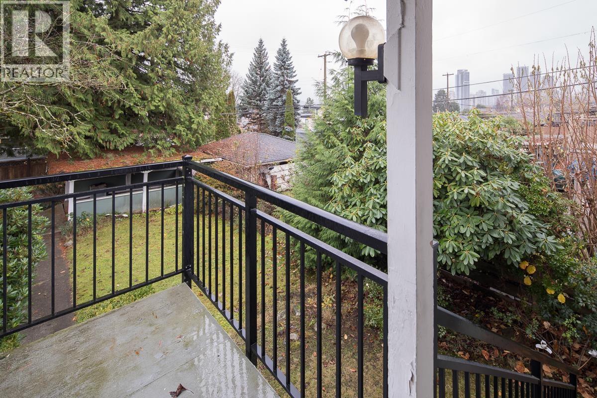 Listing Picture 30 of 38 : 6120 HALIFAX STREET, Burnaby / 本拿比 - 魯藝地產 Yvonne Lu Group - MLS Medallion Club Member