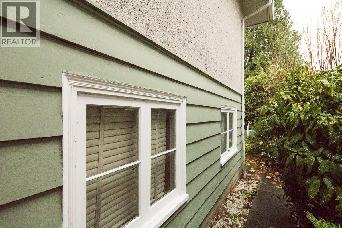 Listing Picture 33 of 38 : 6120 HALIFAX STREET, Burnaby / 本拿比 - 魯藝地產 Yvonne Lu Group - MLS Medallion Club Member