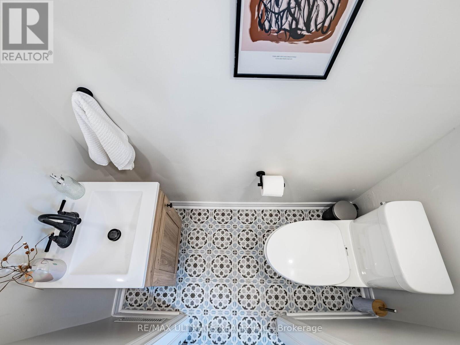 918 Ossington Avenue, Toronto, Ontario  M6G 3V1 - Photo 18 - W12853176