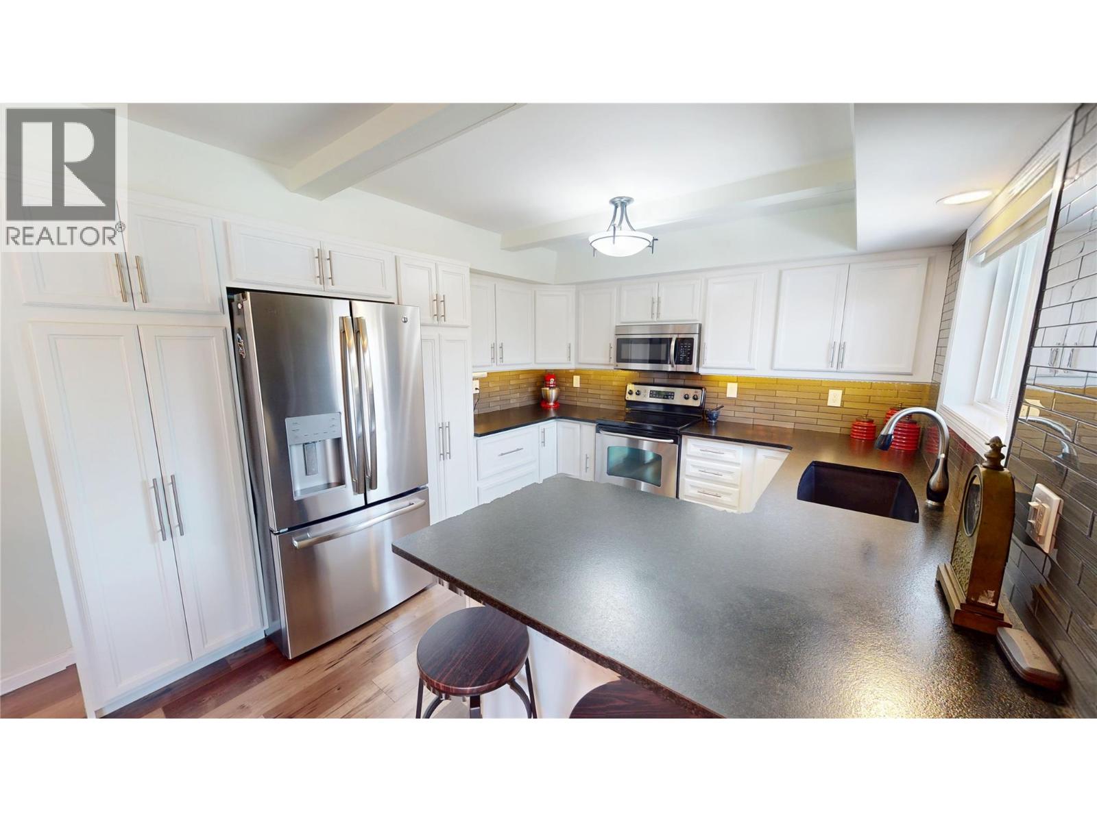 409 22nd Avenue S, Cranbrook, British Columbia  V1C 5K7 - Photo 8 - 10385966