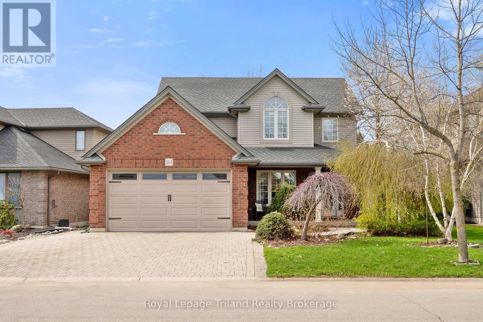 204 Falcon Drive, Woodstock, Ontario  N4T 1W5 - Photo 1 - X13084664