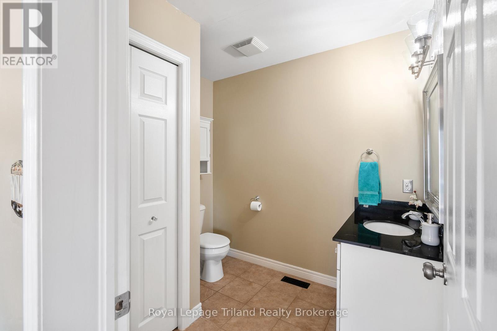 204 Falcon Drive, Woodstock, Ontario  N4T 1W5 - Photo 18 - X13084664