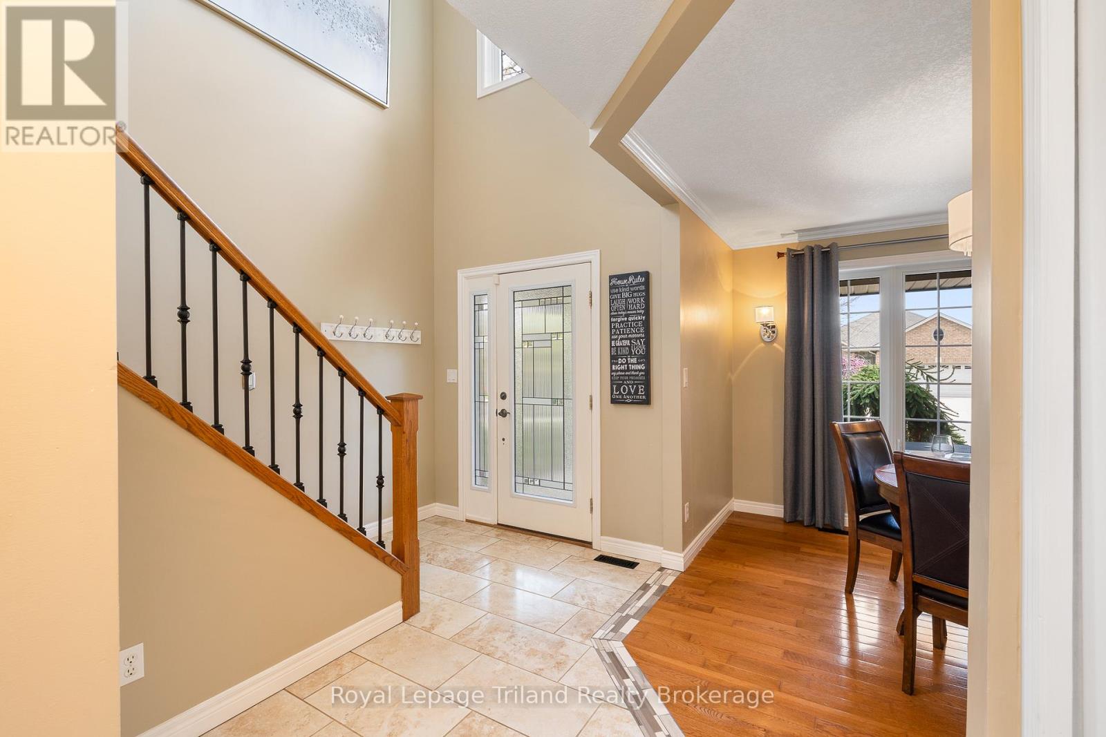 204 Falcon Drive, Woodstock, Ontario  N4T 1W5 - Photo 5 - X13084664