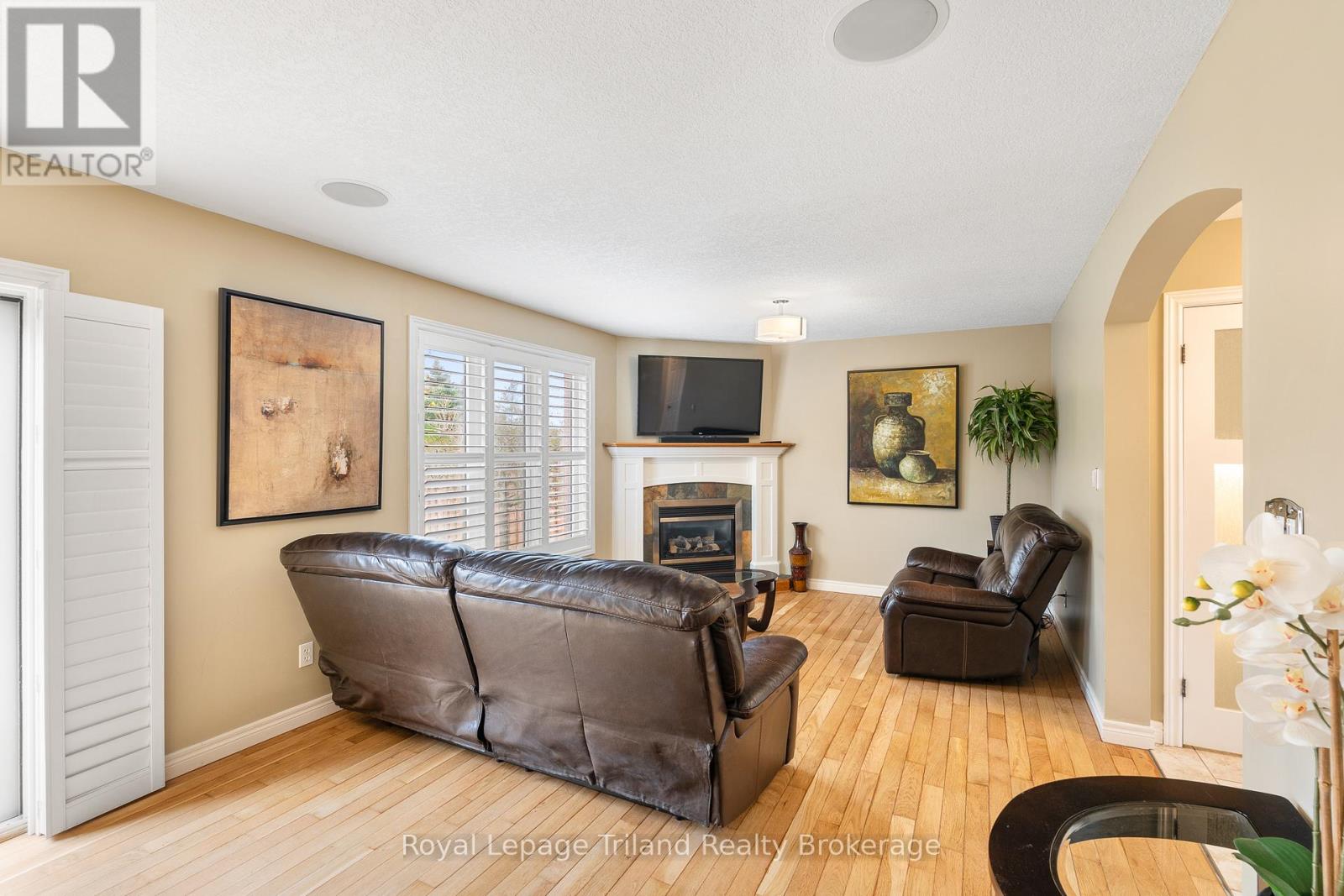 204 Falcon Drive, Woodstock, Ontario  N4T 1W5 - Photo 9 - X13084664