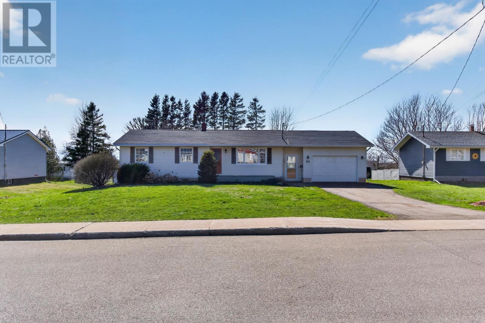 43 Curran Drive, Summerside, Prince Edward Island  C1N 4L8 - Photo 4 - 202604368