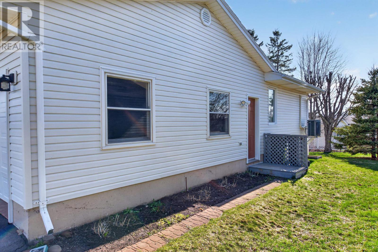 43 Curran Drive, Summerside, Prince Edward Island  C1N 4L8 - Photo 9 - 202604368