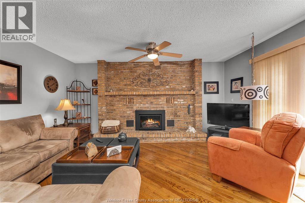 13185 Salich Court, Tecumseh, Ontario  N8N 4J6 - Photo 11 - 26010110