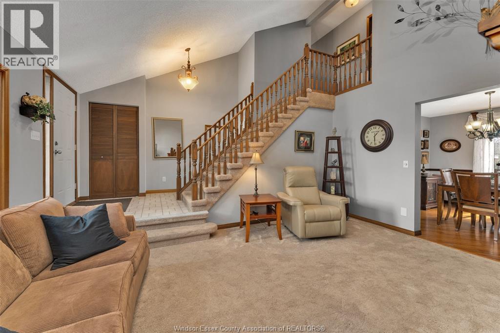 13185 Salich Court, Tecumseh, Ontario  N8N 4J6 - Photo 5 - 26010110