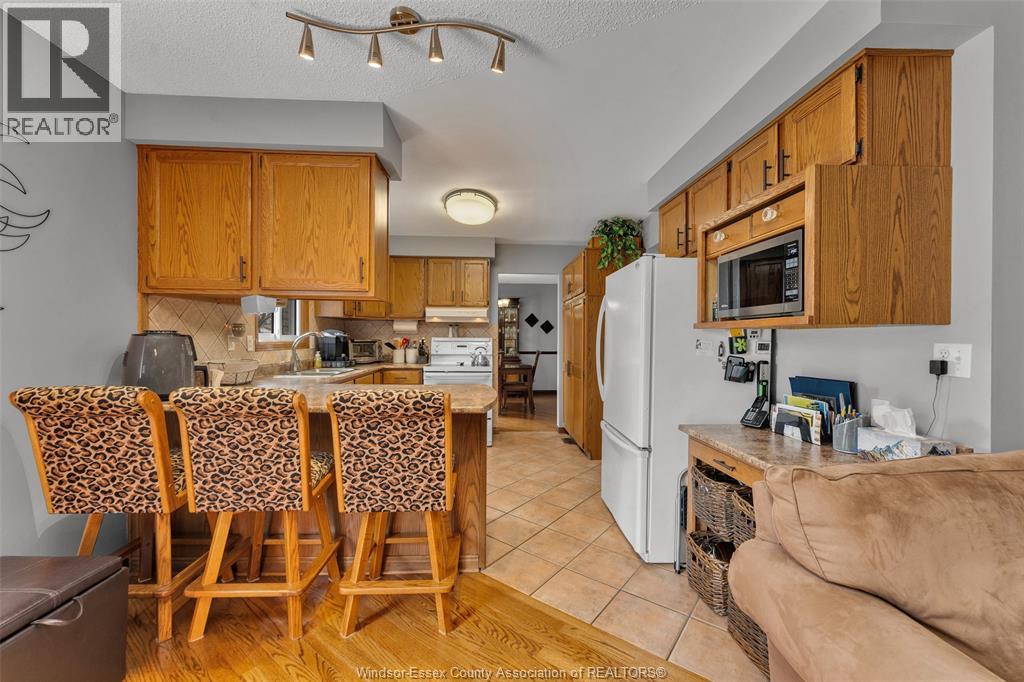 13185 Salich Court, Tecumseh, Ontario  N8N 4J6 - Photo 7 - 26010110