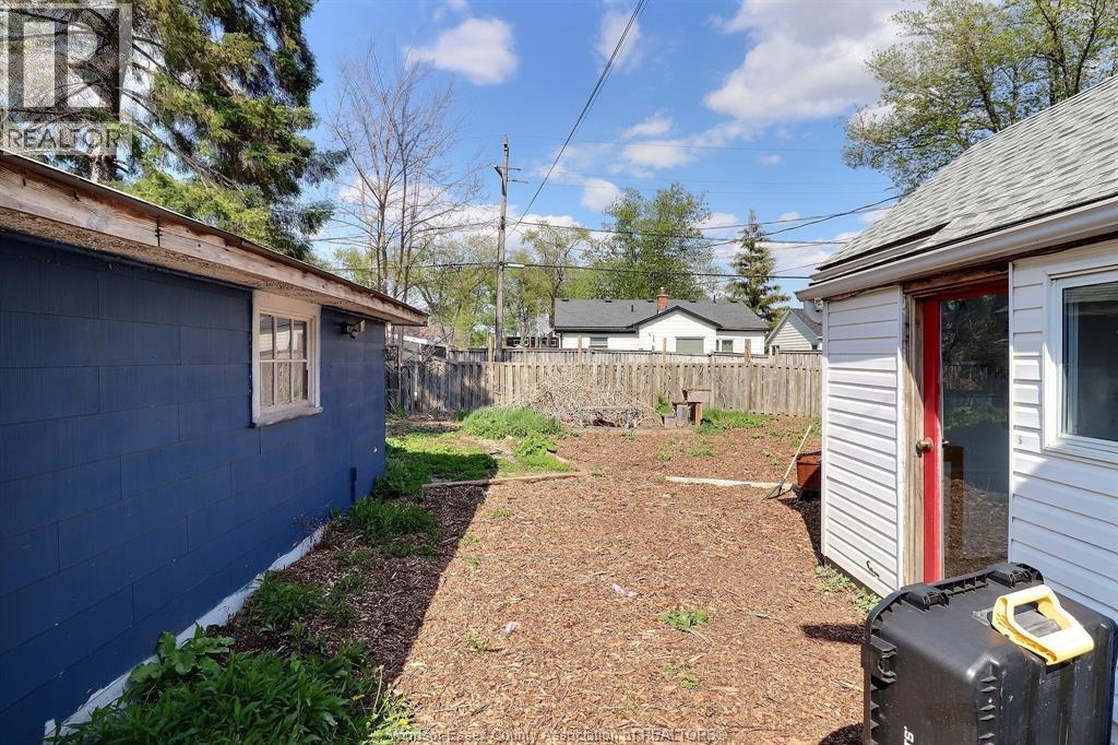69 Irwin, Essex, Ontario  N8M 2S7 - Photo 27 - 26010098