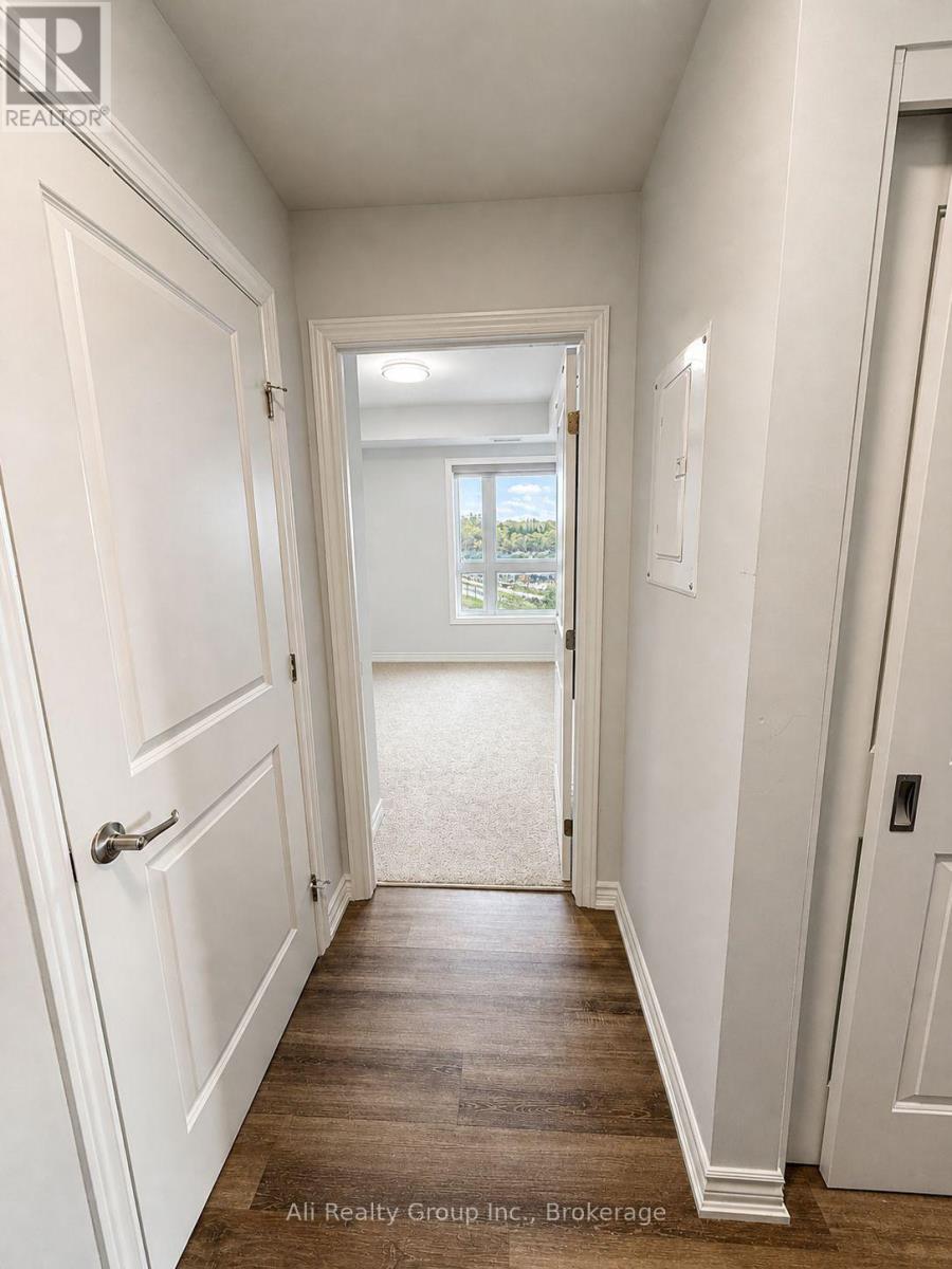 615 - 397 Codds Road, Ottawa, Ontario  K1K 5C7 - Photo 3 - X13076634