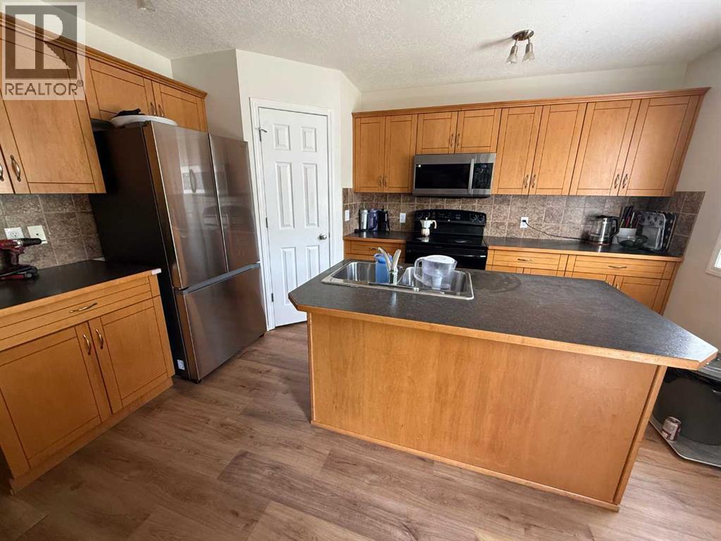 957 15 Street S, Lethbridge, Alberta  T1J 3A6 - Photo 5 - A2308082