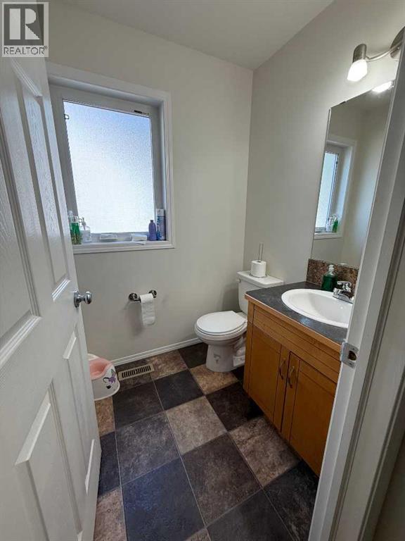 957 15 Street S, Lethbridge, Alberta  T1J 3A6 - Photo 9 - A2308082