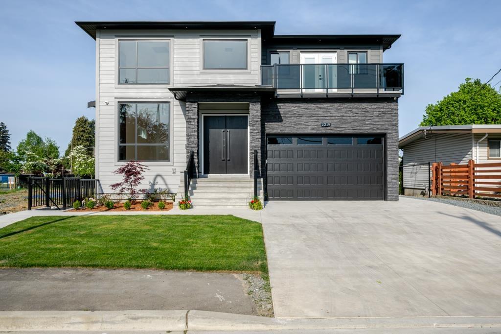 2219 Lynden Street, Abbotsford, British Columbia  V2T 3B8 - Photo 1 - R3118719
