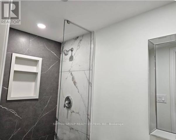 2280 Wiseman Court, Mississauga, Ontario  L5J 1P2 - Photo 20 - W12804222