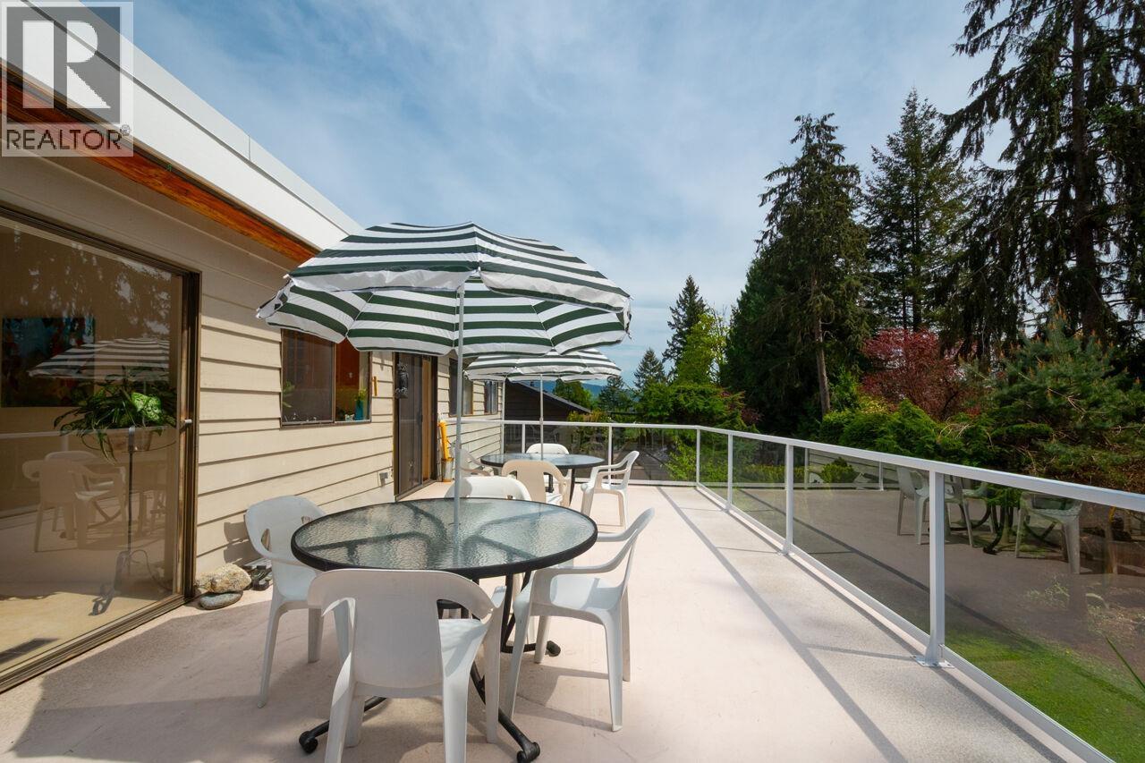 4057 Violet Street, North Vancouver, British Columbia  V7G 1E4 - Photo 18 - R3119441