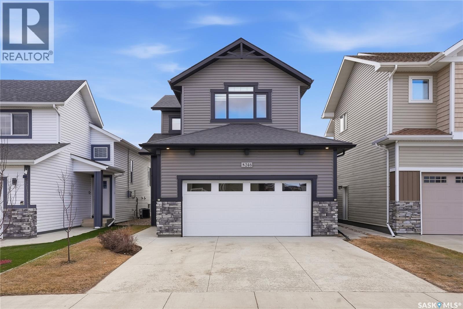246 Aniskotaw MANOR, Saskatoon, Saskatchewan