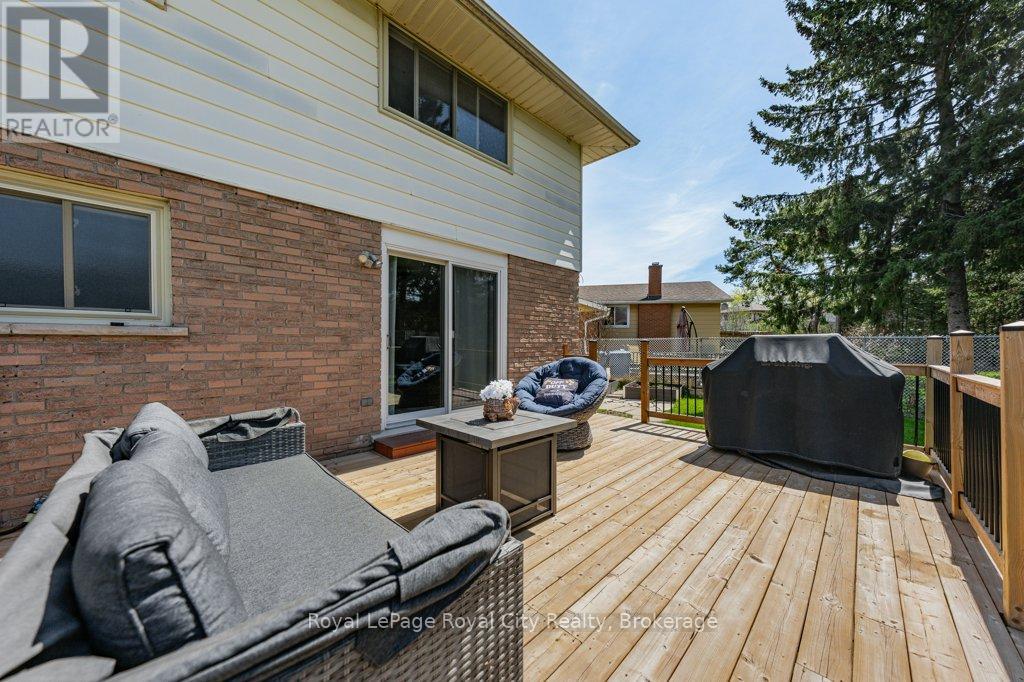 21 Glenda Court, Guelph, Ontario  N1H 6V6 - Photo 7 - X12839056