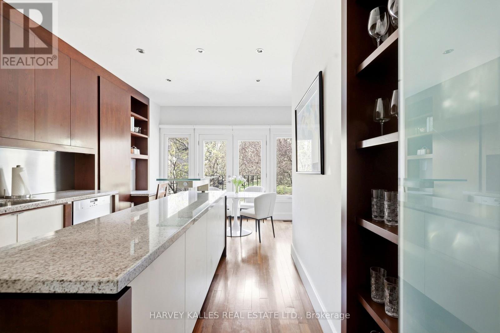 1065 Spadina Road, Toronto, Ontario  M5N 2M7 - Photo 6 - C13084608
