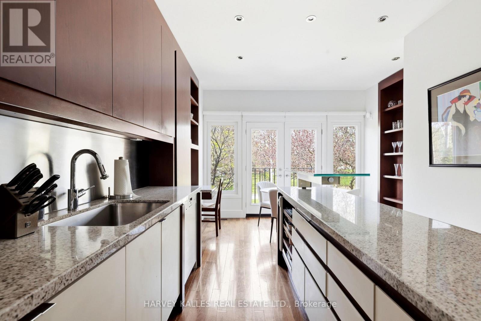 1065 Spadina Road, Toronto, Ontario  M5N 2M7 - Photo 7 - C13084608