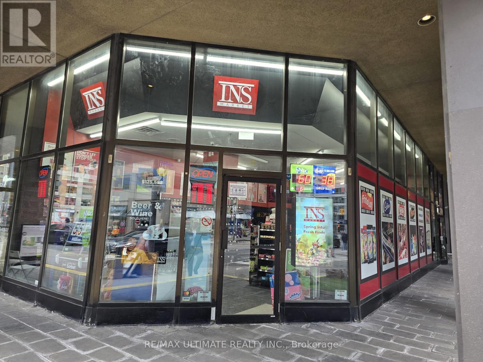 250 Dundas Street W, Toronto, Ontario  M5T 2Z5 - Photo 2 - C13084614