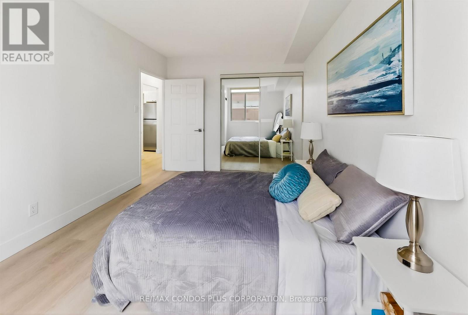 1601 - 736 Bay Street, Toronto, Ontario  M5G 2M4 - Photo 14 - C13084696