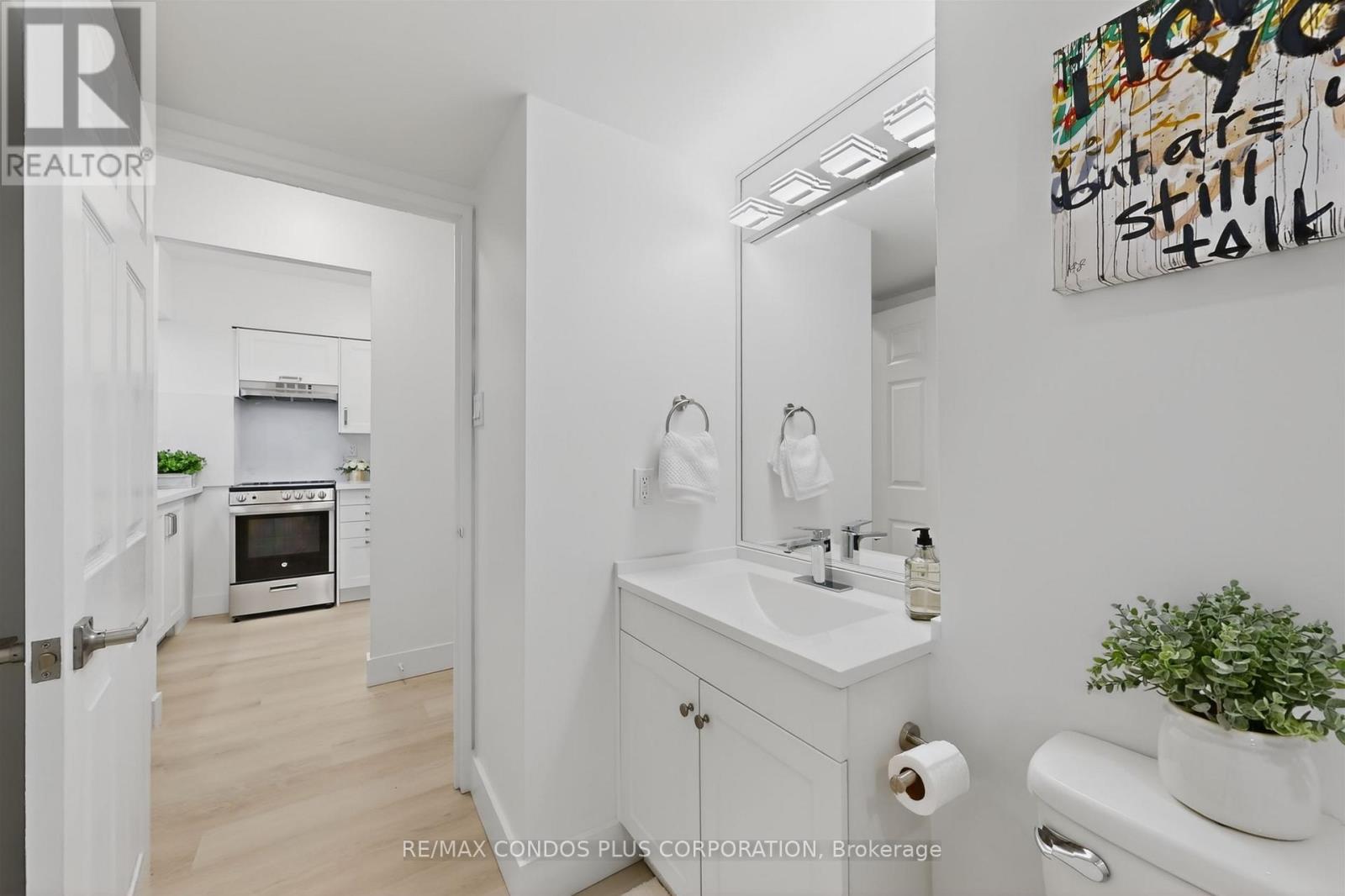 1601 - 736 Bay Street, Toronto, Ontario  M5G 2M4 - Photo 16 - C13084696
