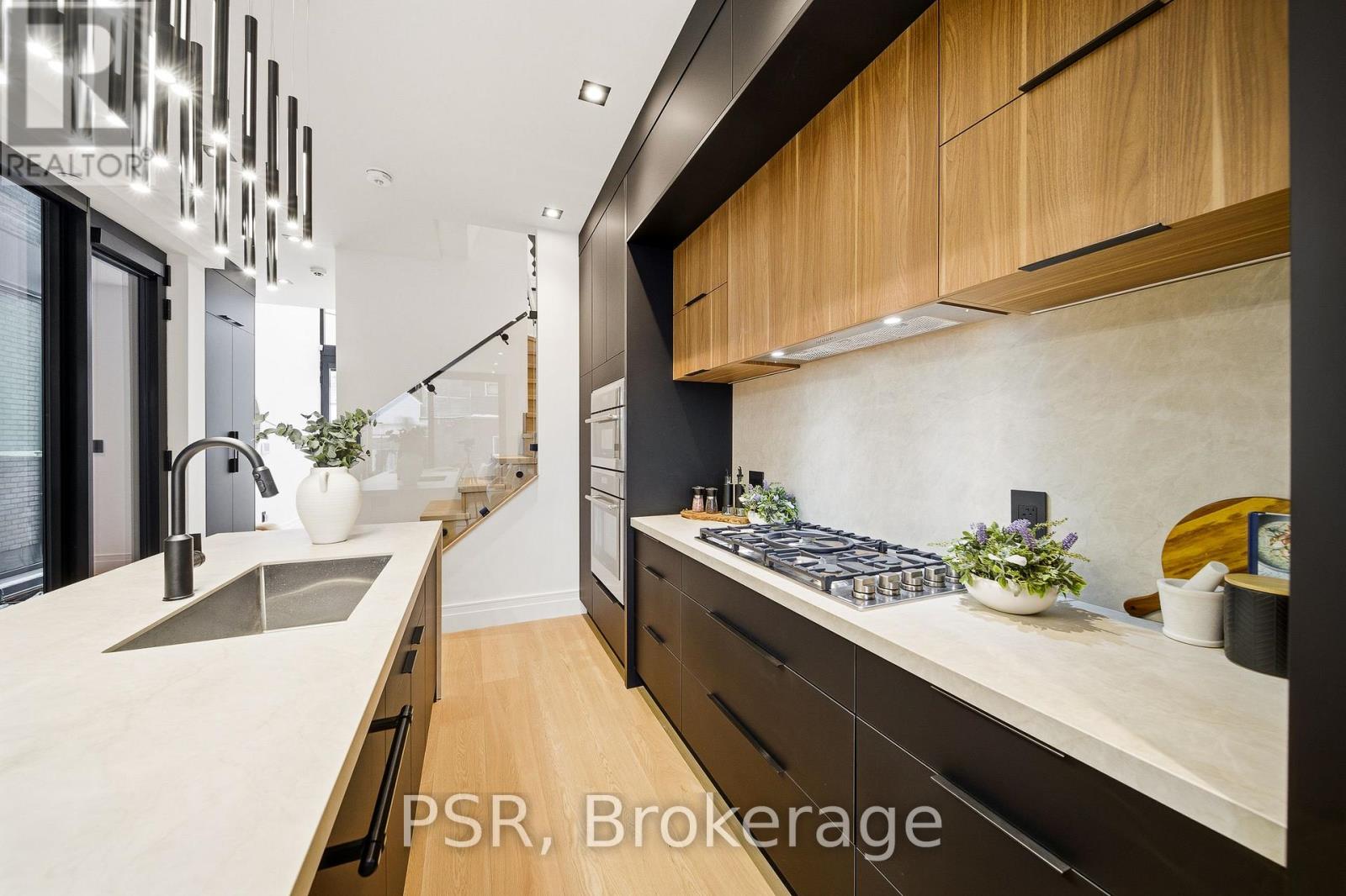 178 Gladstone Avenue, Toronto, Ontario  M6J 3L4 - Photo 12 - C13084726