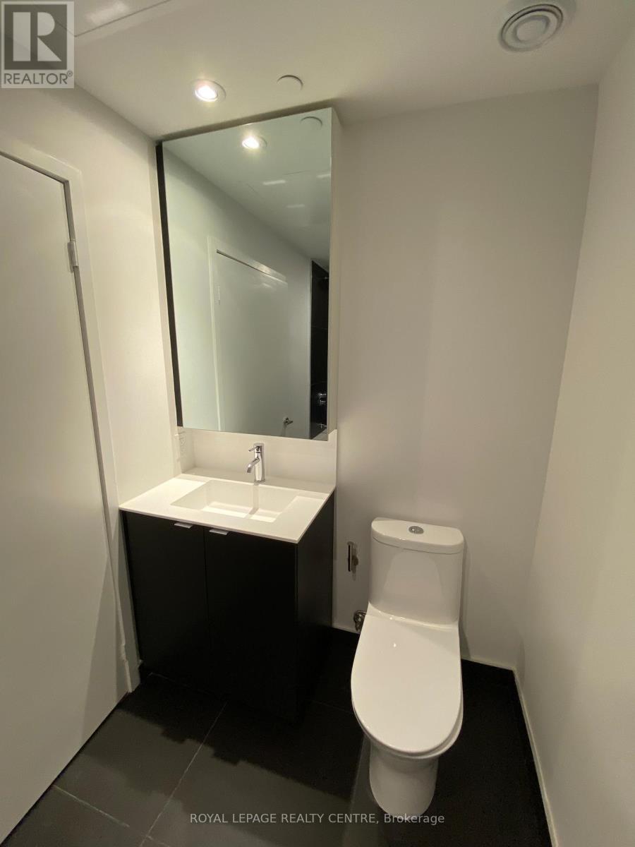 1114 - 20 Edward Street, Toronto, Ontario  M5G 0C5 - Photo 8 - C13084742