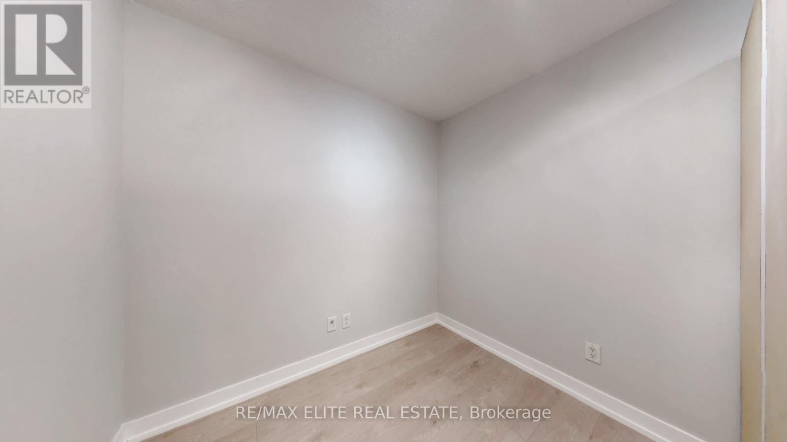 2401 - 61 Town Centre Court E, Toronto, Ontario  M1P 5C5 - Photo 10 - E13084778