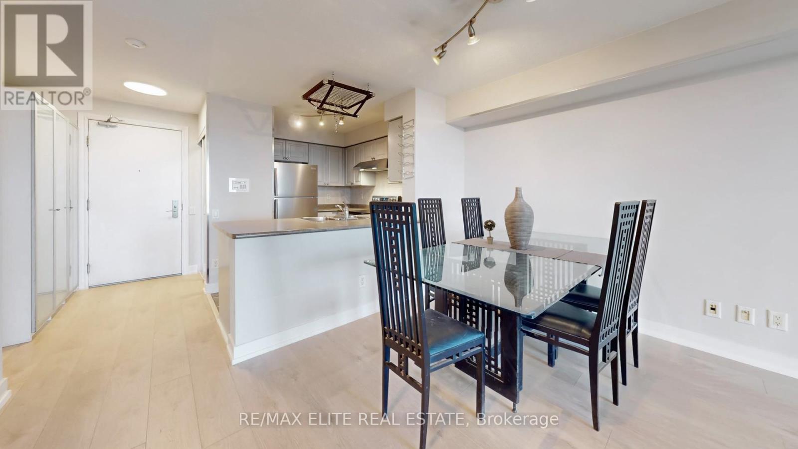 2401 - 61 Town Centre Court E, Toronto, Ontario  M1P 5C5 - Photo 11 - E13084778