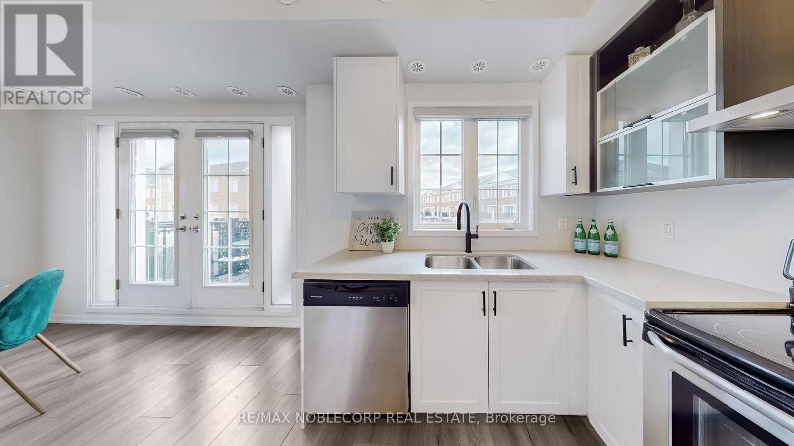 E08 - 26 Bruce Street, Vaughan, Ontario  L4L 1J4 - Photo 12 - N13084758