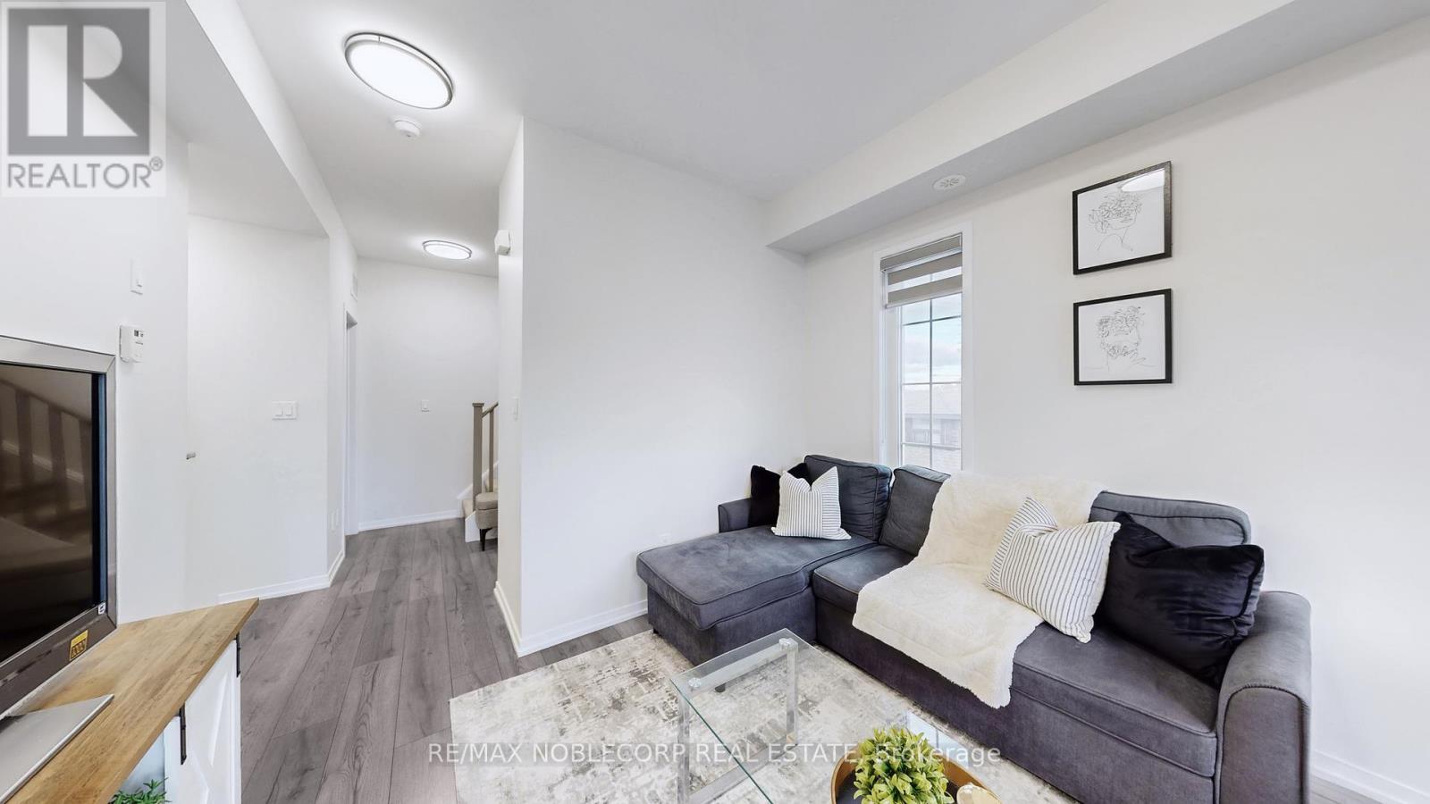 E08 - 26 Bruce Street, Vaughan, Ontario  L4L 1J4 - Photo 5 - N13084758