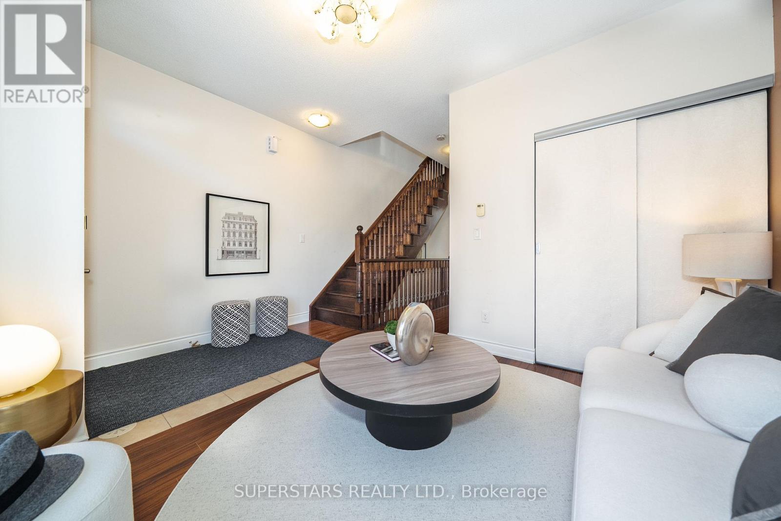 261 South Park Road, Markham, Ontario  L3T 0B6 - Photo 6 - N13084764