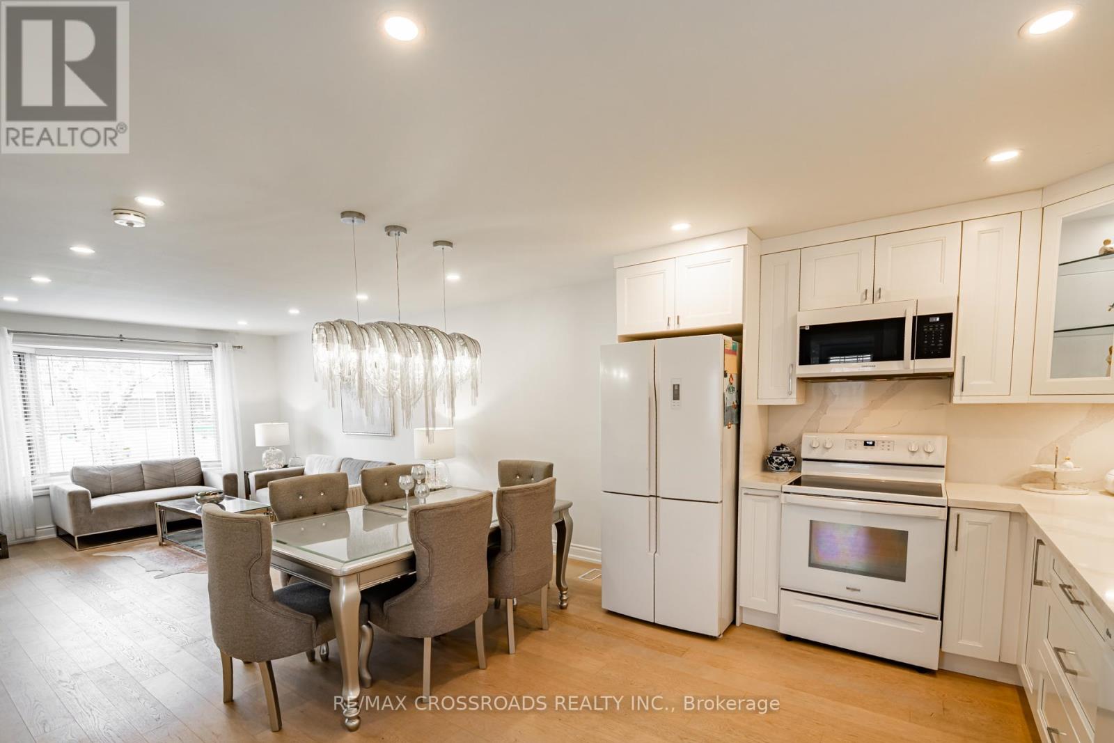 Main - 176 William Roe Boulevard, Newmarket, Ontario  L3Y 1B3 - Photo 11 - N13084788