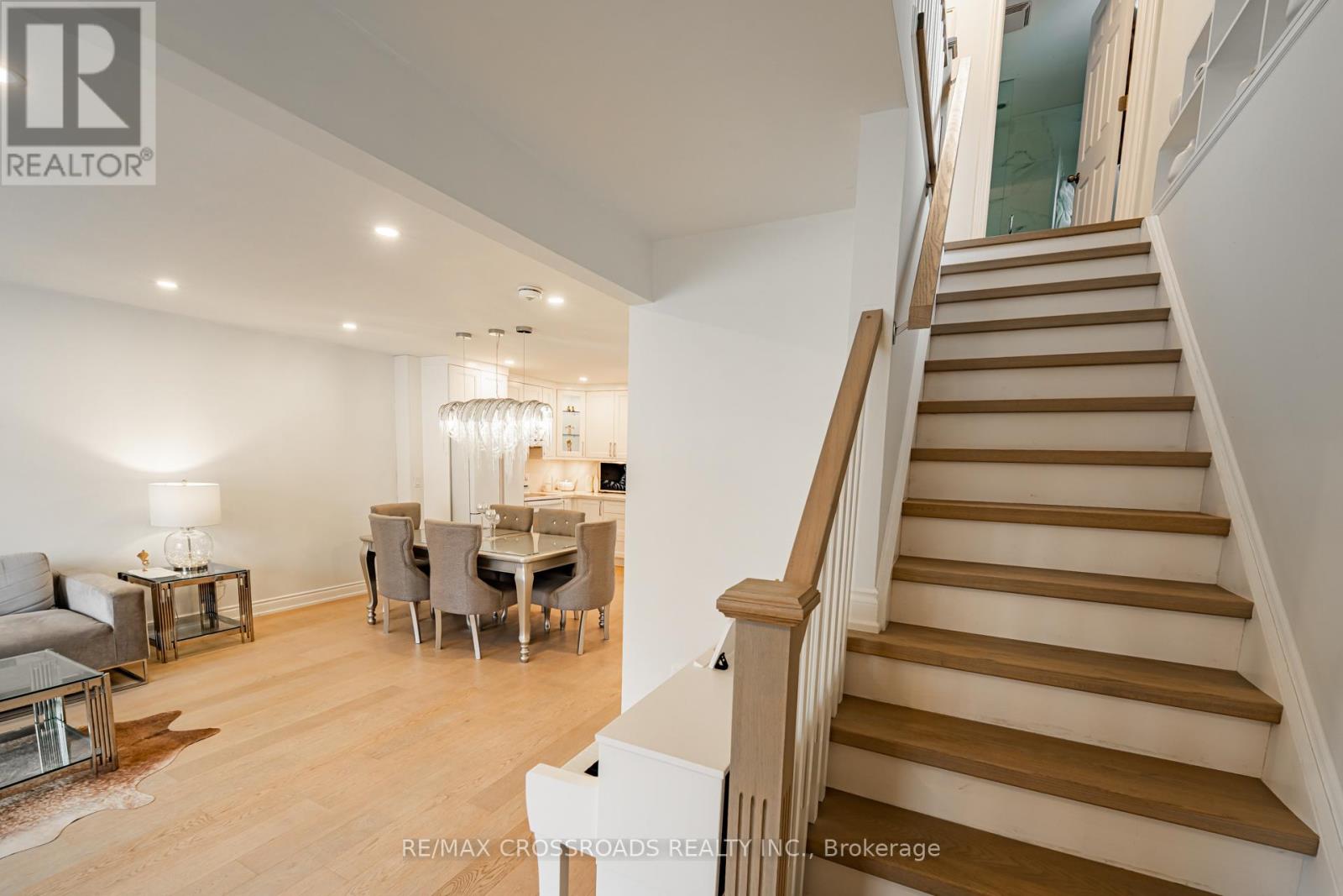 Main - 176 William Roe Boulevard, Newmarket, Ontario  L3Y 1B3 - Photo 12 - N13084788